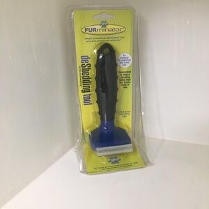 FURminator Deshedding Tool